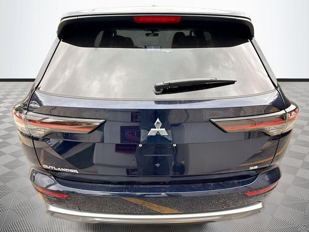 new 2026 Mitsubishi Outlander car, priced at $29,498