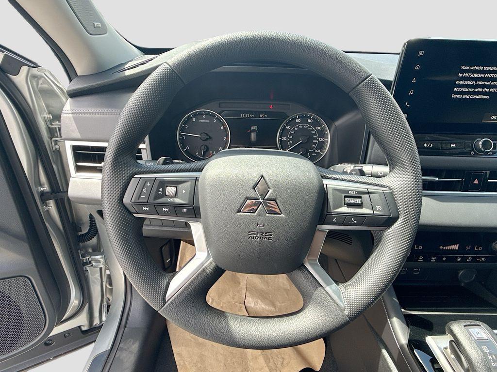 new 2026 Mitsubishi Outlander car, priced at $28,741