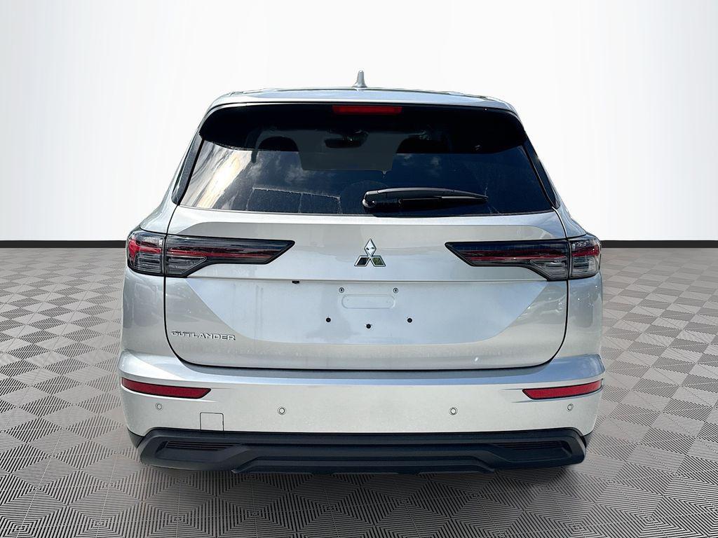 new 2026 Mitsubishi Outlander car, priced at $28,741