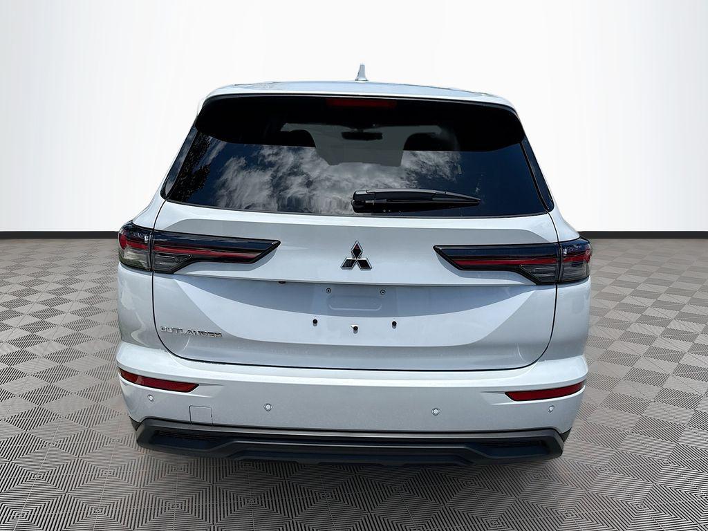 new 2026 Mitsubishi Outlander car, priced at $24,413