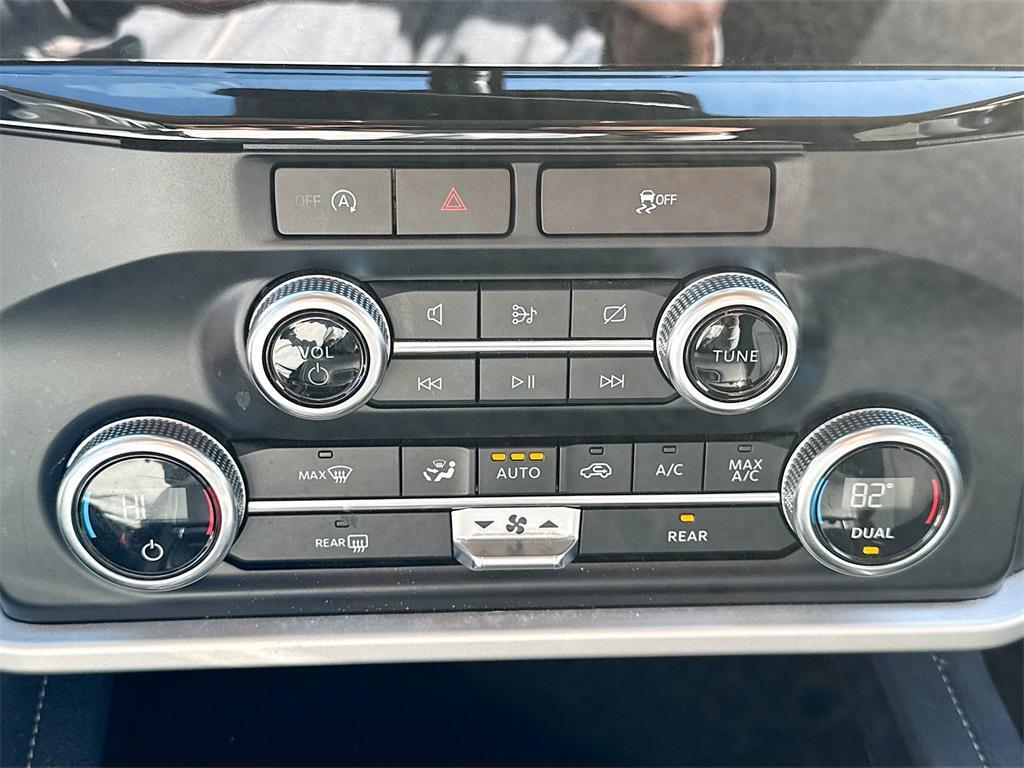 used 2024 Ford Expedition Max car, priced at $35,912