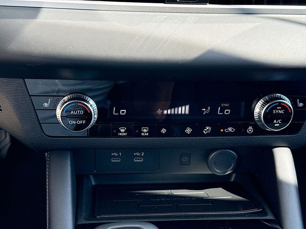 new 2026 Mitsubishi Outlander car, priced at $30,331