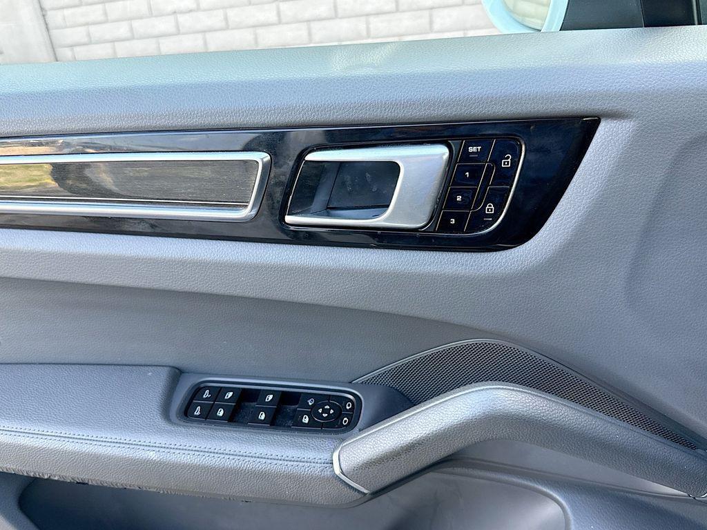 used 2019 Porsche Cayenne car, priced at $35,606