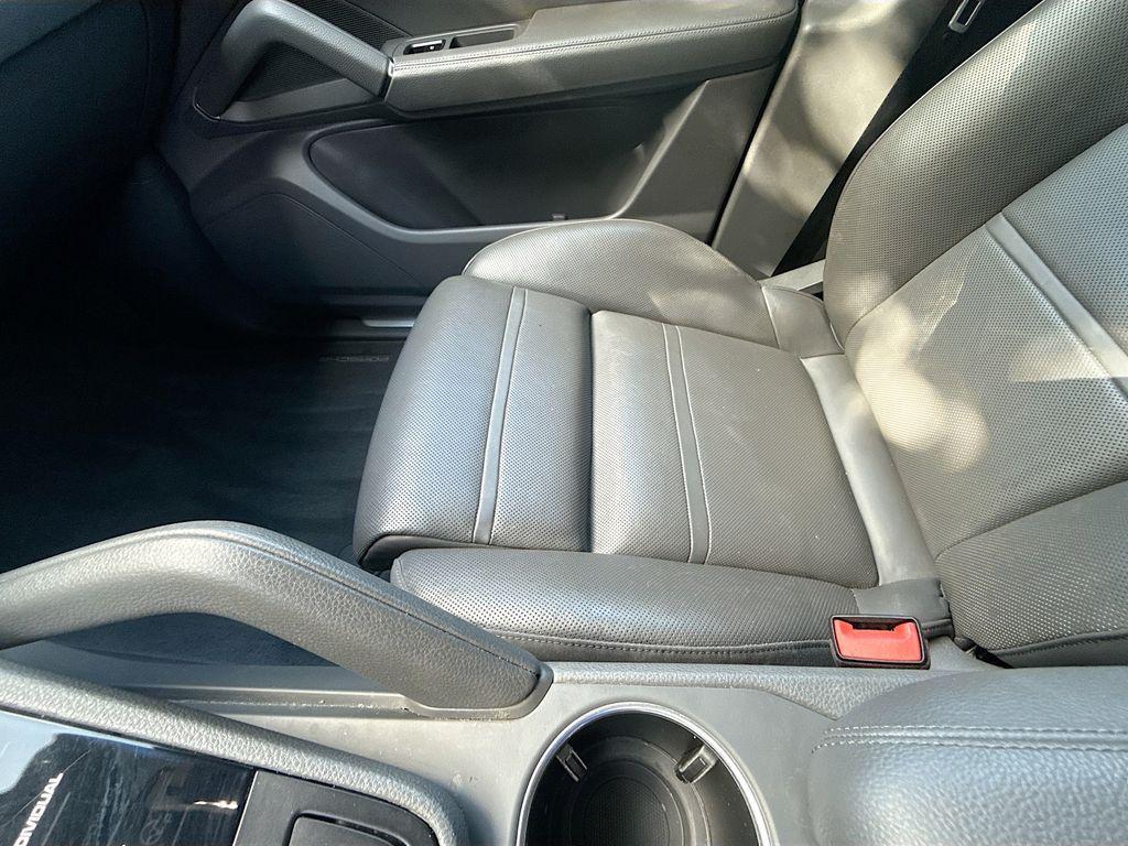 used 2019 Porsche Cayenne car, priced at $35,606