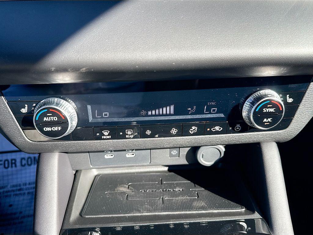 new 2026 Mitsubishi Outlander car, priced at $26,920