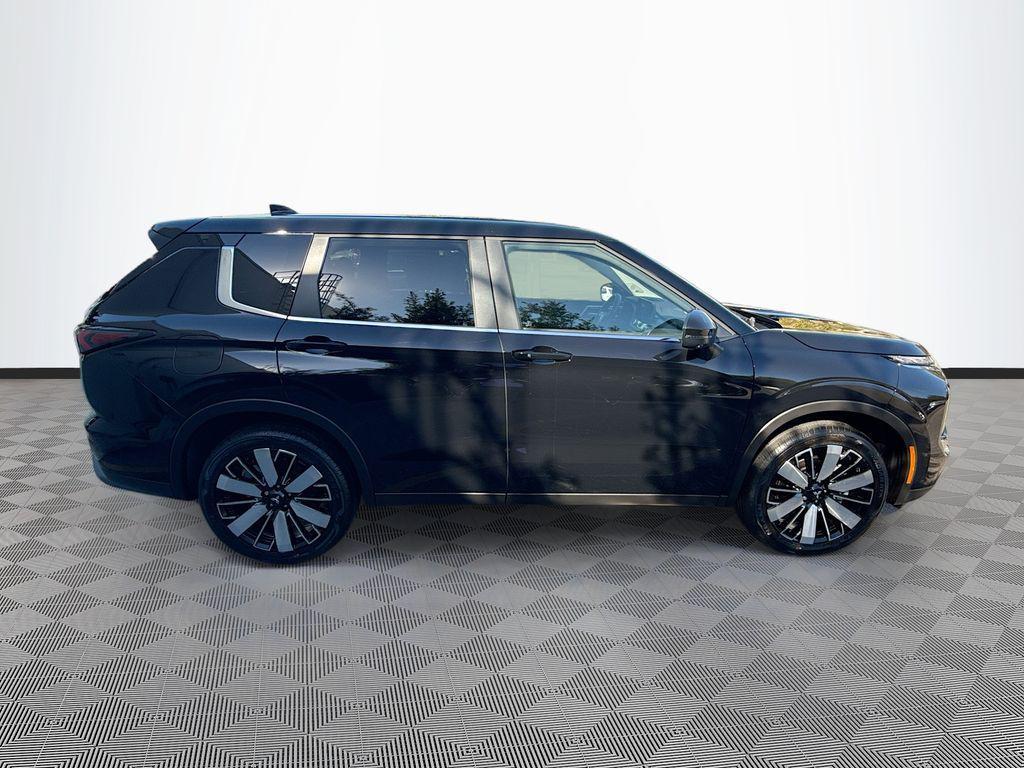 new 2026 Mitsubishi Outlander car, priced at $26,920