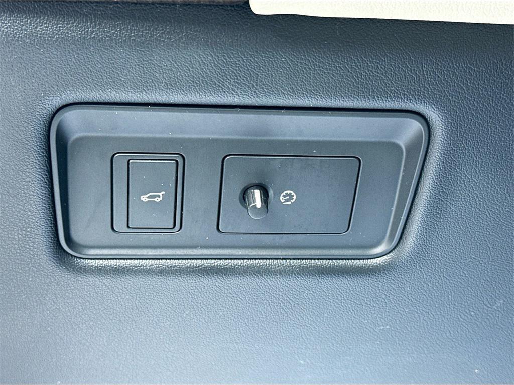 used 2016 Land Rover Range Rover Sport car, priced at $14,082