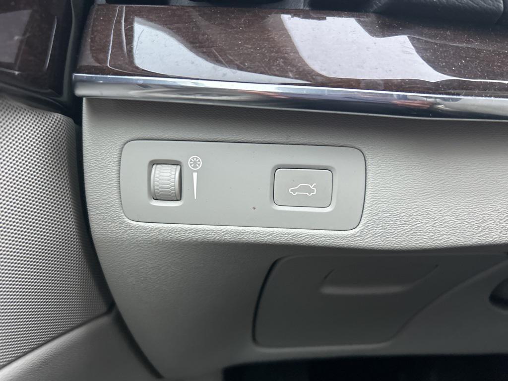 used 2017 Volvo XC90 car, priced at $14,538