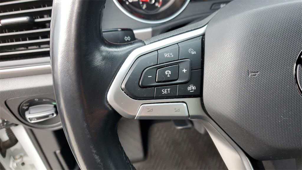 used 2020 Volkswagen Atlas Cross Sport car, priced at $18,117