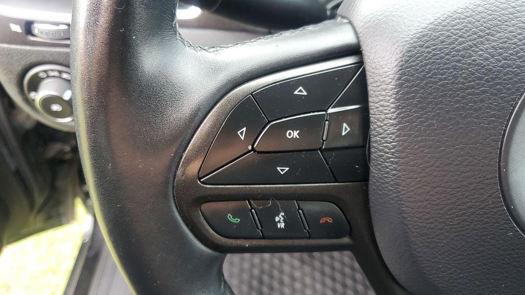 used 2019 Jeep Cherokee car, priced at $18,991