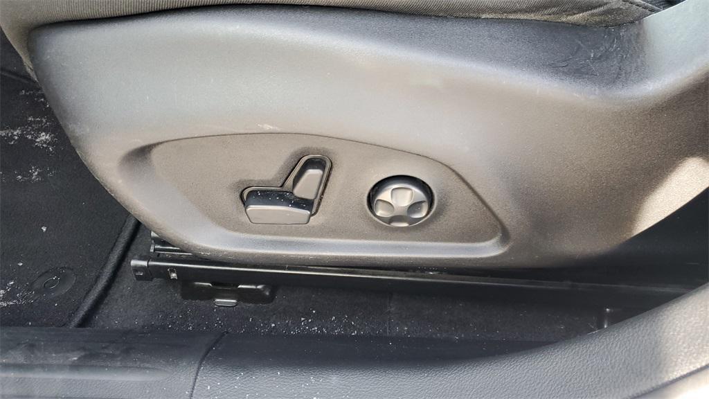 used 2018 Jeep Compass car, priced at $13,458