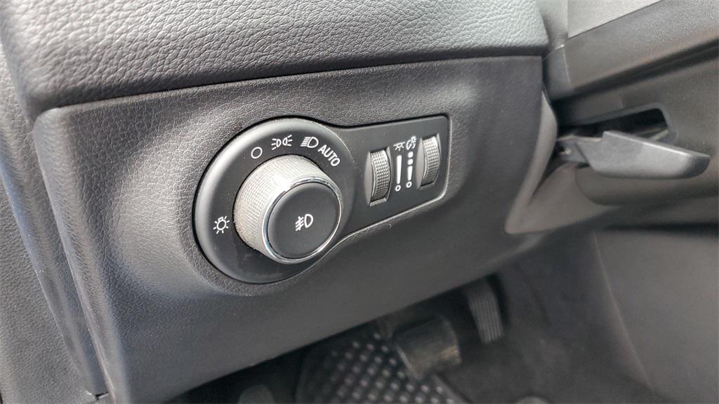 used 2018 Jeep Compass car, priced at $16,159