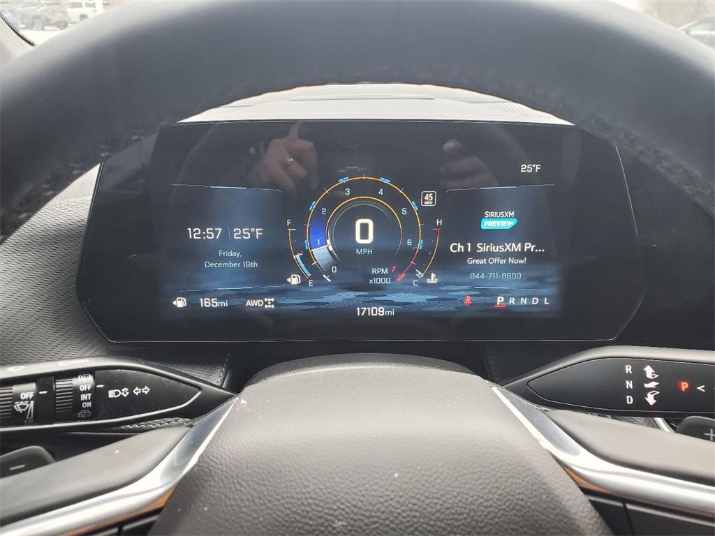 used 2025 Chevrolet Equinox car, priced at $25,291