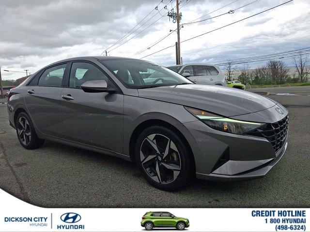 used 2023 Hyundai Elantra car
