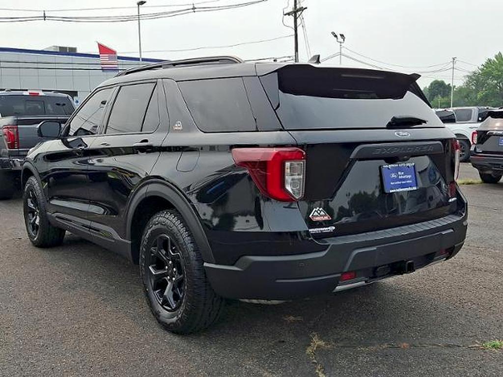 used 2023 Ford Explorer car, priced at $37,098