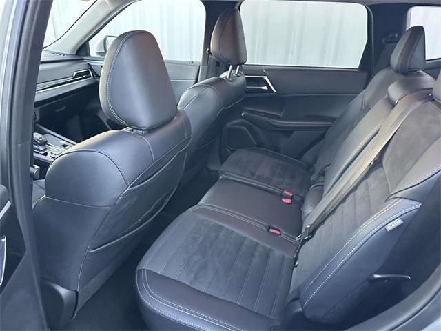 used 2024 Mitsubishi Outlander car, priced at $21,300