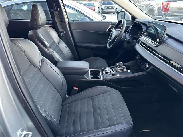 used 2024 Mitsubishi Outlander car, priced at $21,300