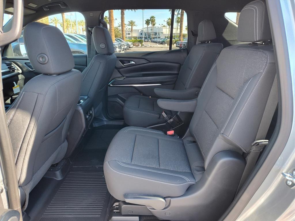 new 2026 Chevrolet Traverse car, priced at $44,983