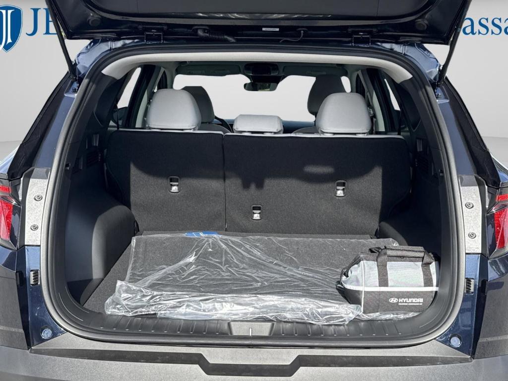new 2026 Hyundai TUCSON Hybrid car, priced at $33,581
