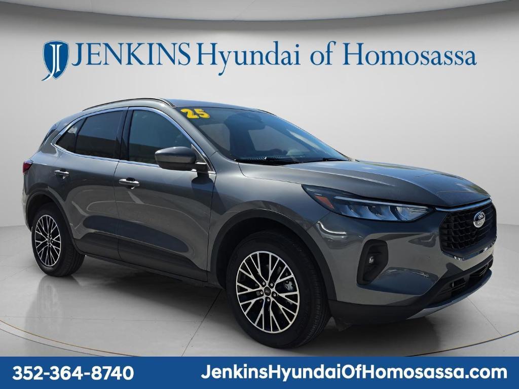 used 2025 Ford Escape car, priced at $26,751