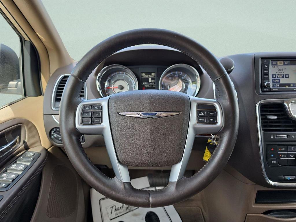 used 2012 Chrysler Town & Country car