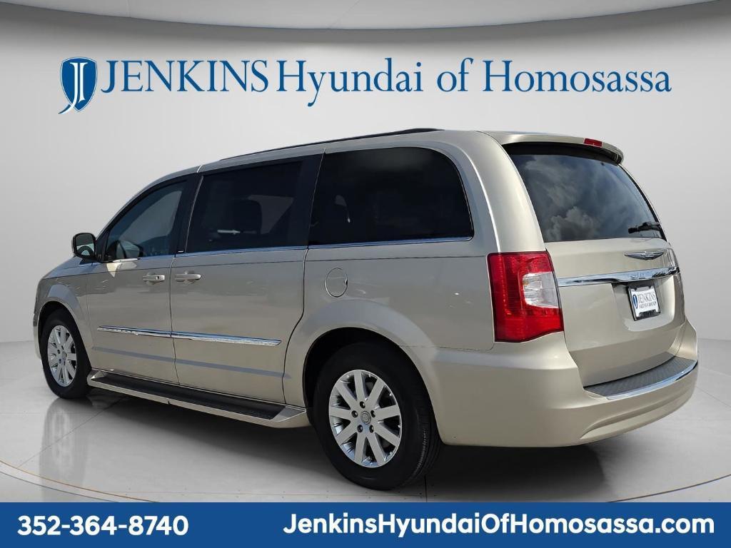 used 2012 Chrysler Town & Country car