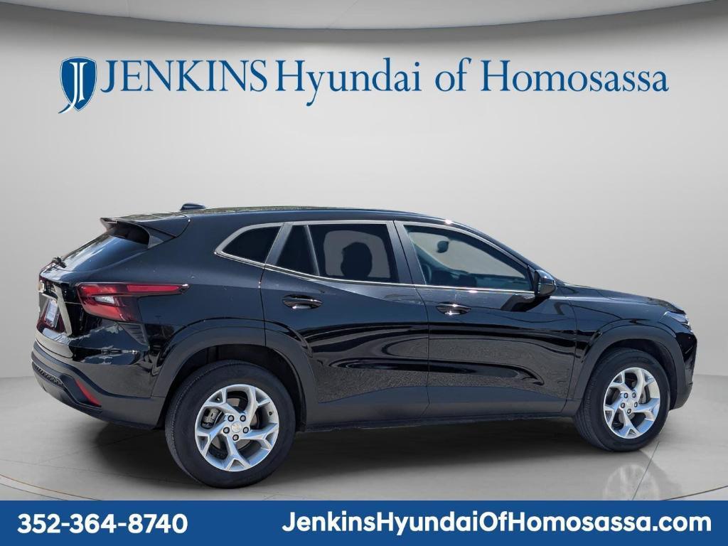 used 2024 Chevrolet Trax car, priced at $19,287