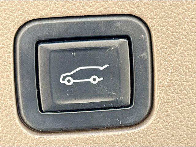 used 2022 GMC Yukon car, priced at $50,503