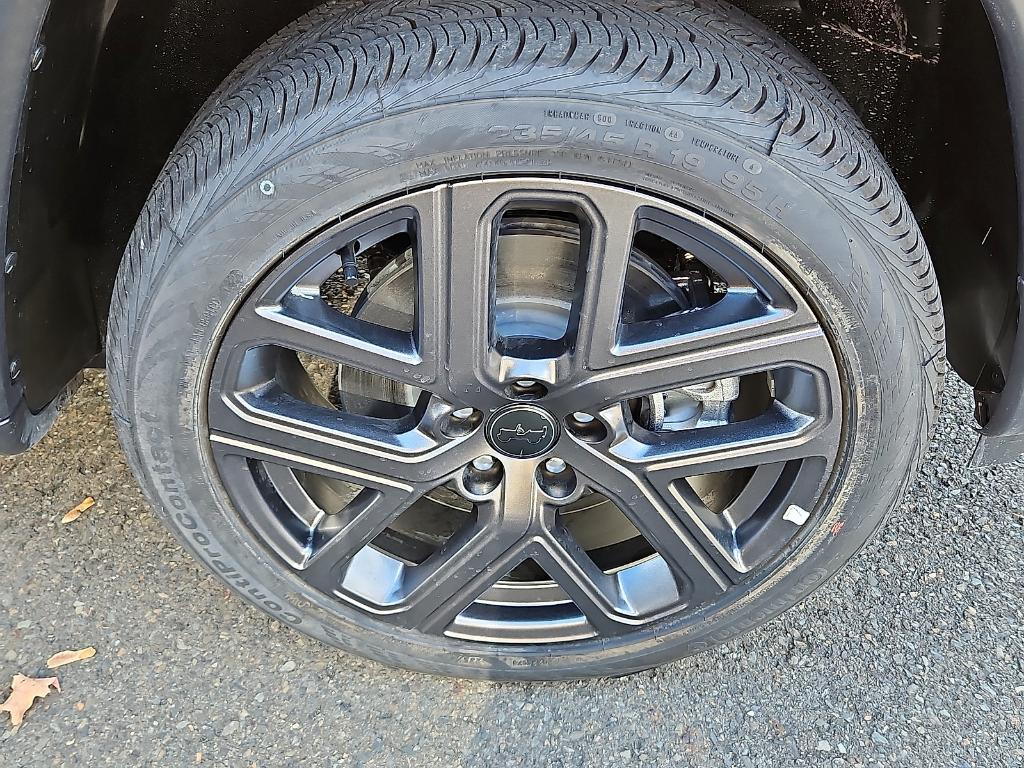 new 2025 Jeep Compass car, priced at $37,879