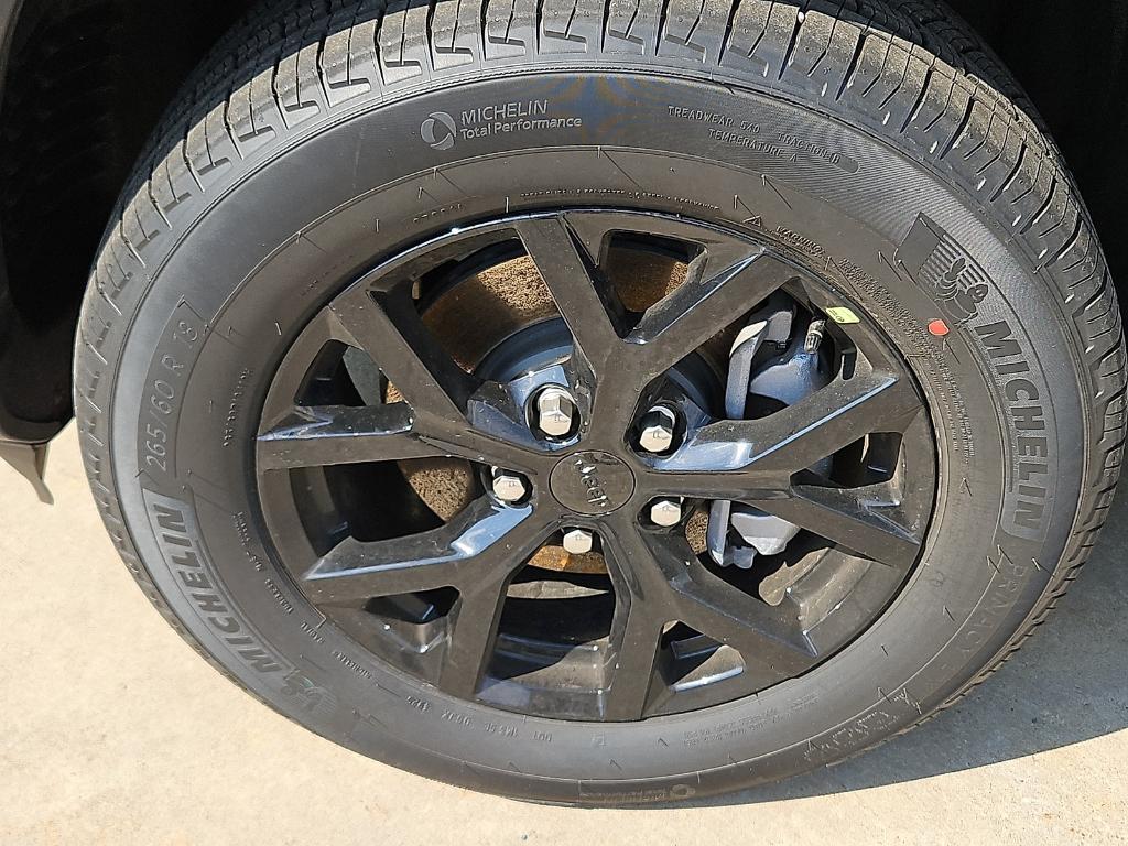 new 2026 Jeep Grand Cherokee car, priced at $46,959