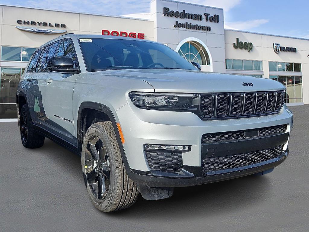 new 2025 Jeep Grand Cherokee L car, priced at $49,695