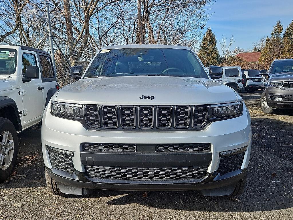 new 2025 Jeep Grand Cherokee L car, priced at $49,695