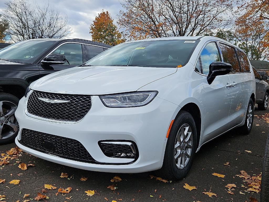 new 2026 Chrysler Pacifica car, priced at $44,294