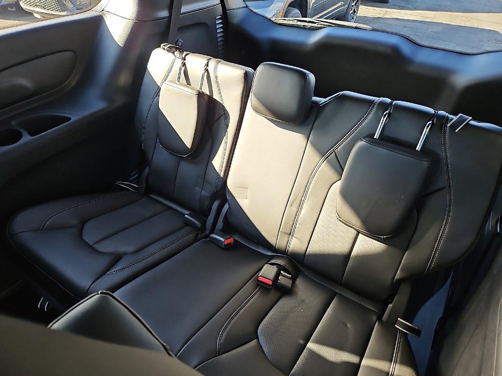 used 2023 Chrysler Pacifica Hybrid car, priced at $29,788