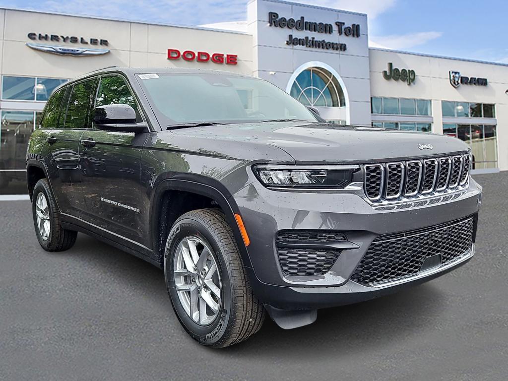 new 2026 Jeep Grand Cherokee car, priced at $44,439