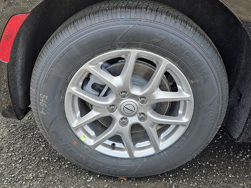 new 2026 Chrysler Pacifica car, priced at $44,294