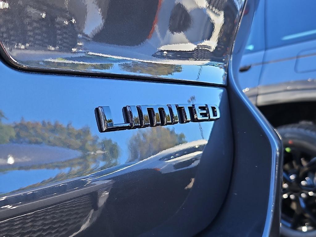 new 2025 Jeep Grand Cherokee L car, priced at $51,641