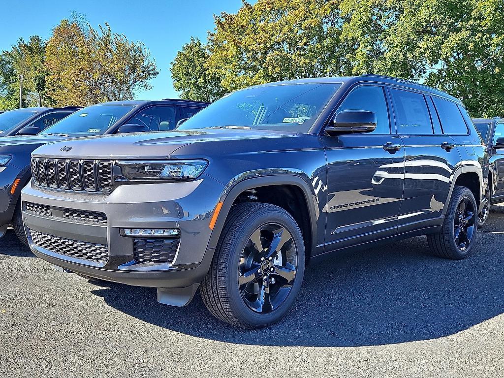new 2025 Jeep Grand Cherokee L car, priced at $51,641