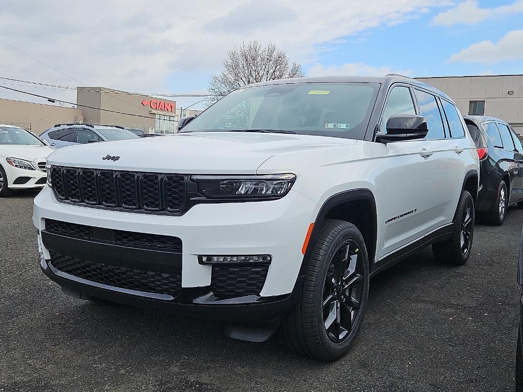 new 2025 Jeep Grand Cherokee L car, priced at $52,215
