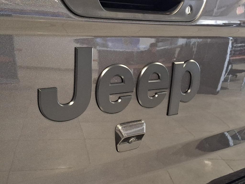 new 2026 Jeep Gladiator car, priced at $47,575