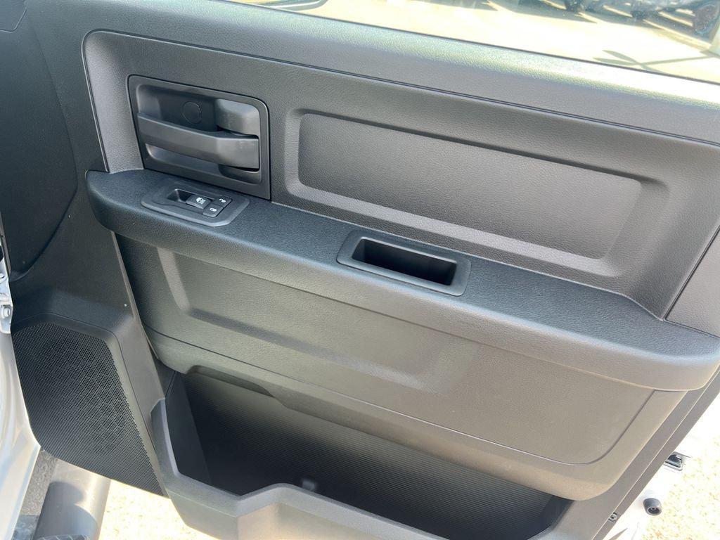 new 2025 Ram 2500 car, priced at $58,998