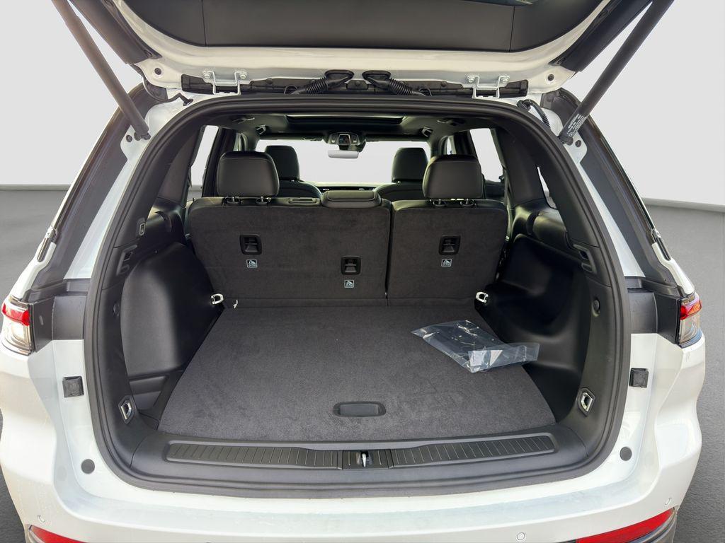 new 2025 Jeep Grand Cherokee car, priced at $46,744