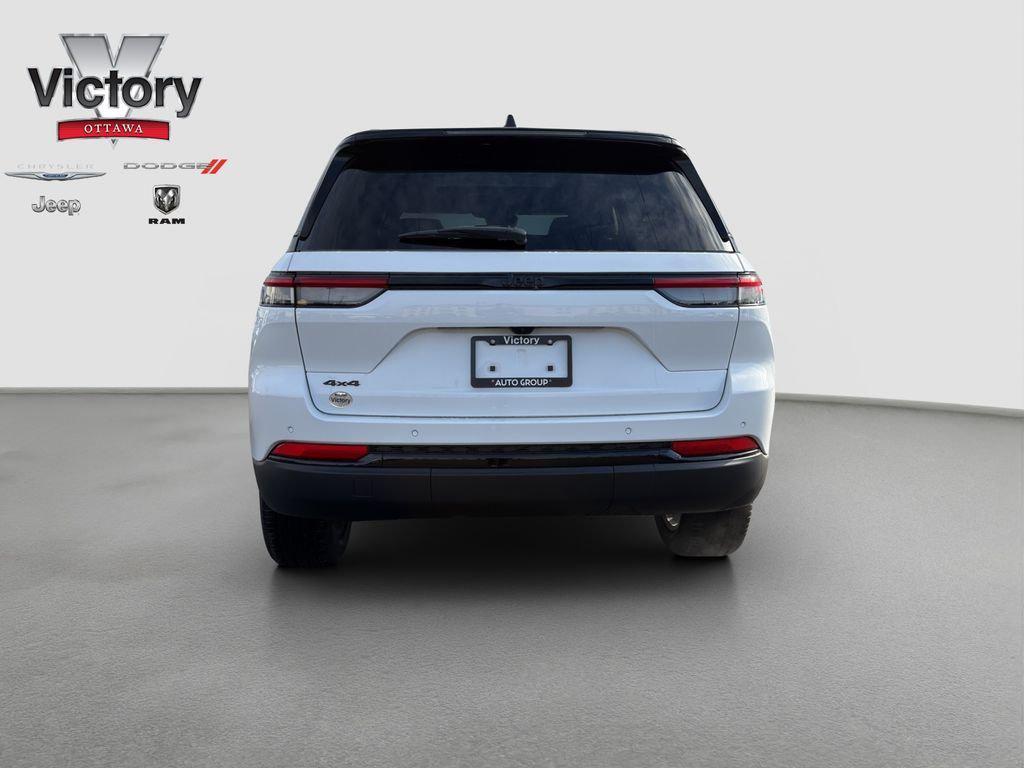 new 2025 Jeep Grand Cherokee car, priced at $46,744