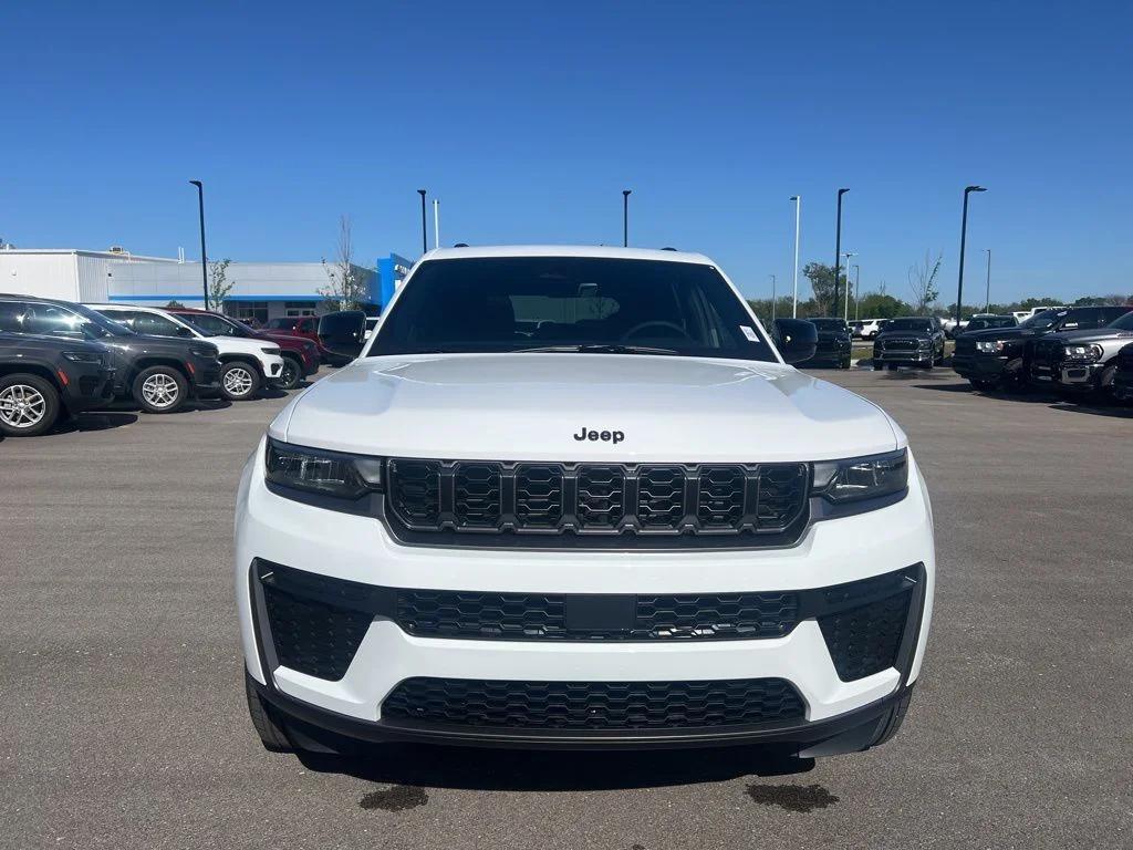 new 2026 Jeep Grand Cherokee car, priced at $46,594