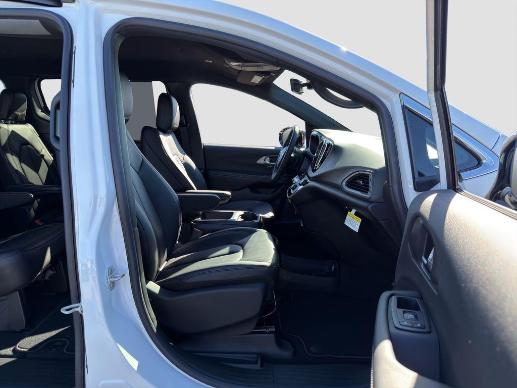 new 2026 Chrysler Voyager car, priced at $35,215