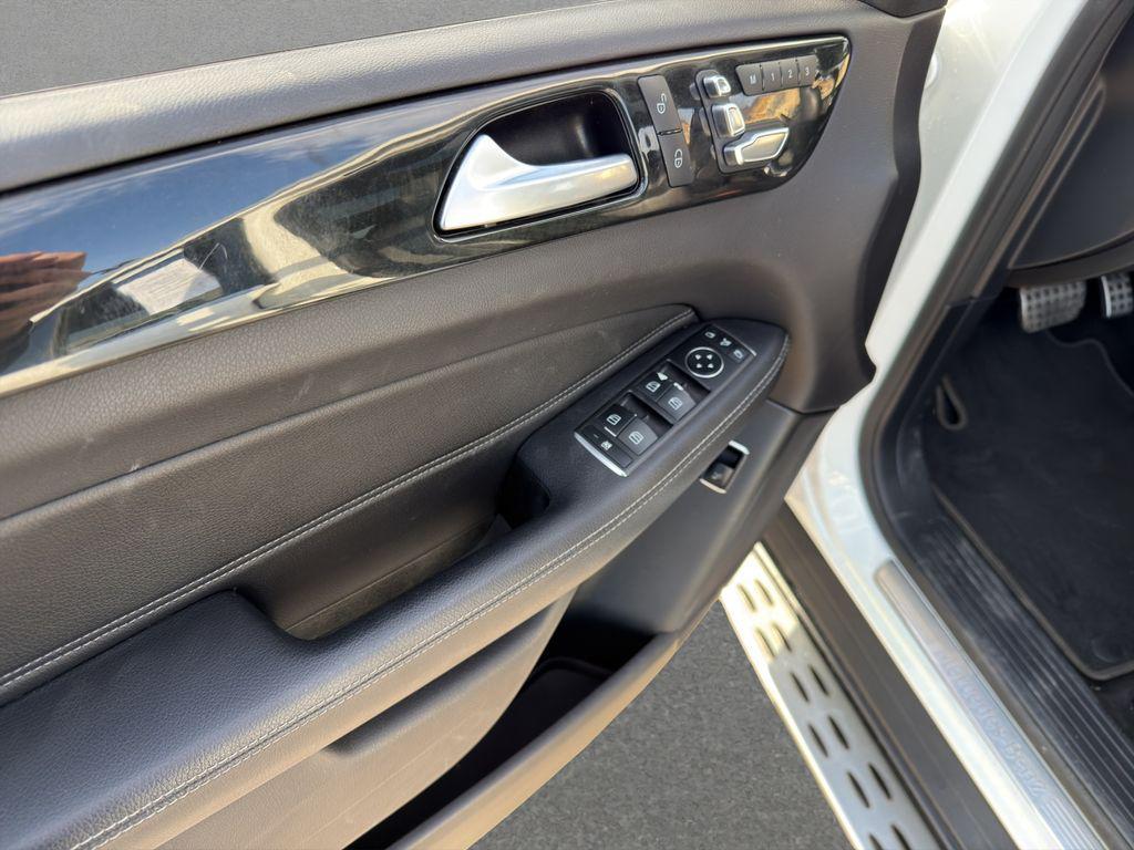 used 2019 Mercedes-Benz GLE 400 car, priced at $20,922