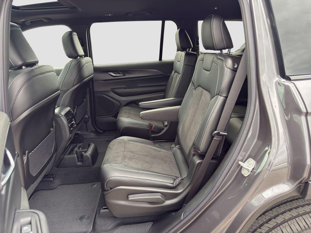 new 2025 Jeep Grand Cherokee L car, priced at $43,799