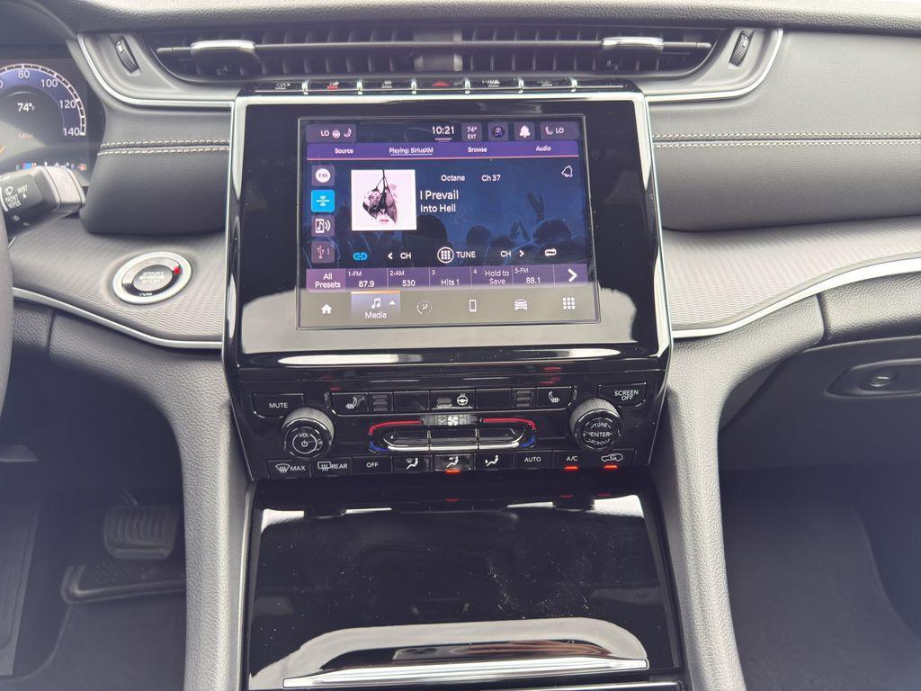 new 2025 Jeep Grand Cherokee L car, priced at $43,799