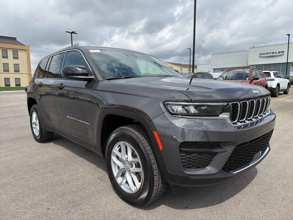 new 2026 Jeep Grand Cherokee car, priced at $39,928