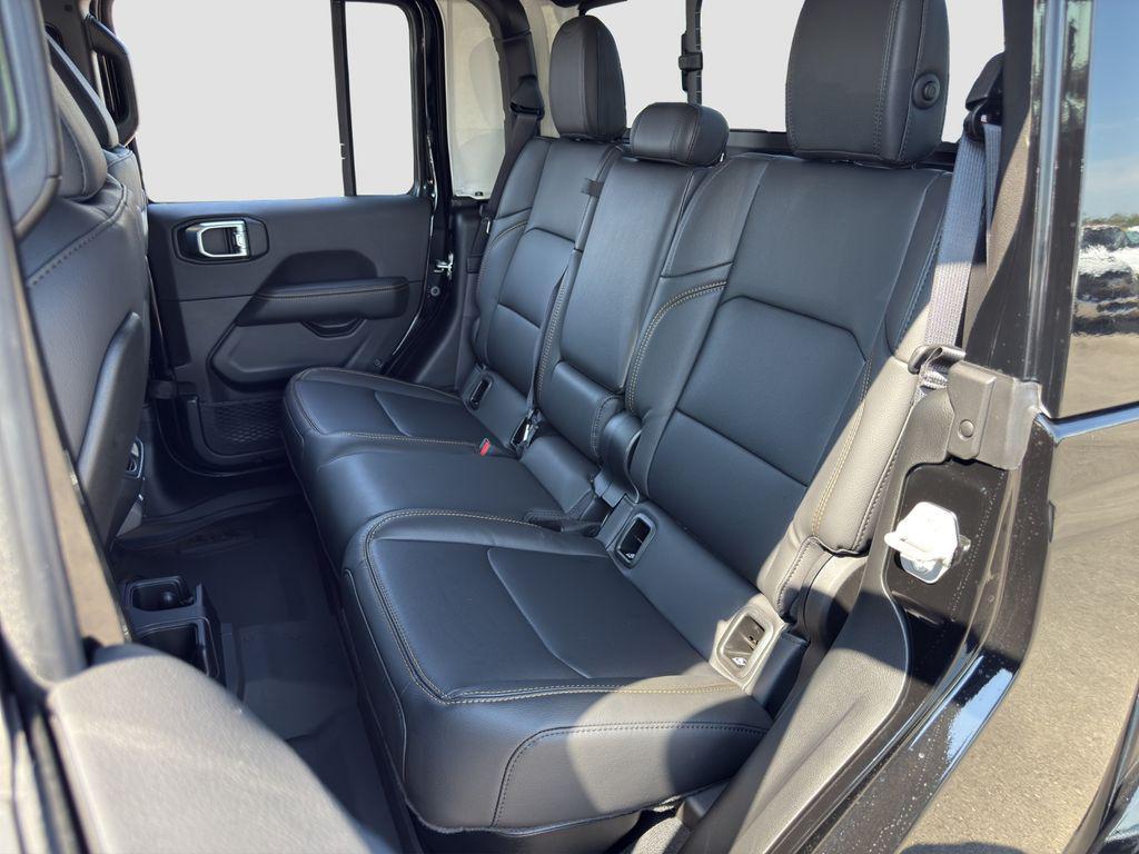 new 2025 Jeep Gladiator car, priced at $41,495